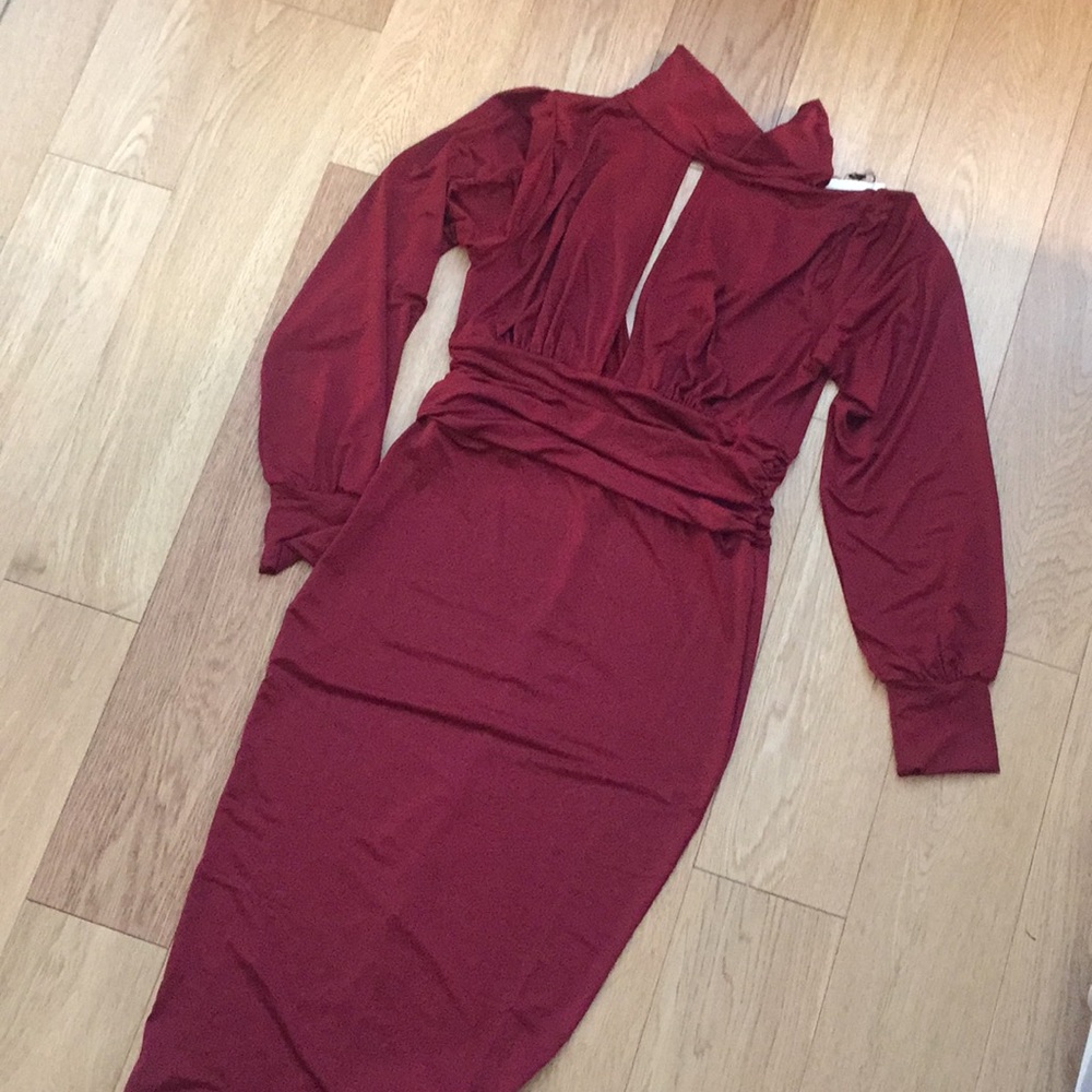ASOS || petite maroon midi dress
